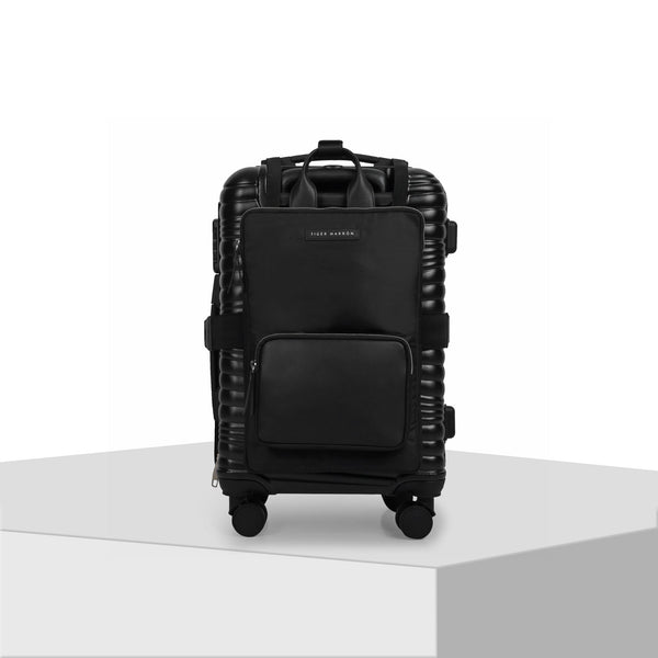 TAGGING ON LUGGAGE VEST