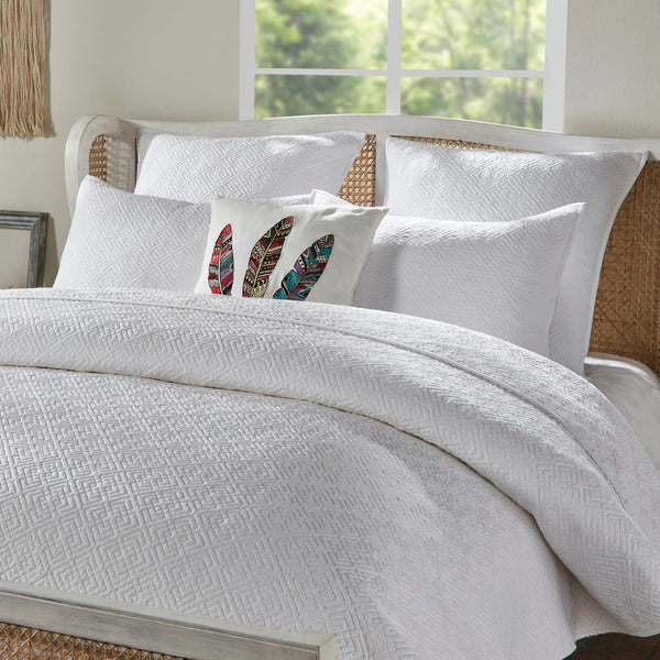 White Cambric Quilted Bedspread