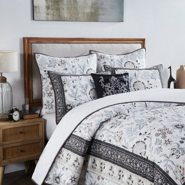 Naomi  Quilted Bedspread